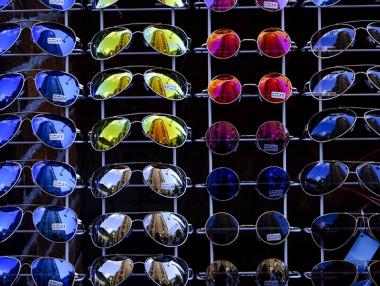 Започват масови проверки на слънчеви очила