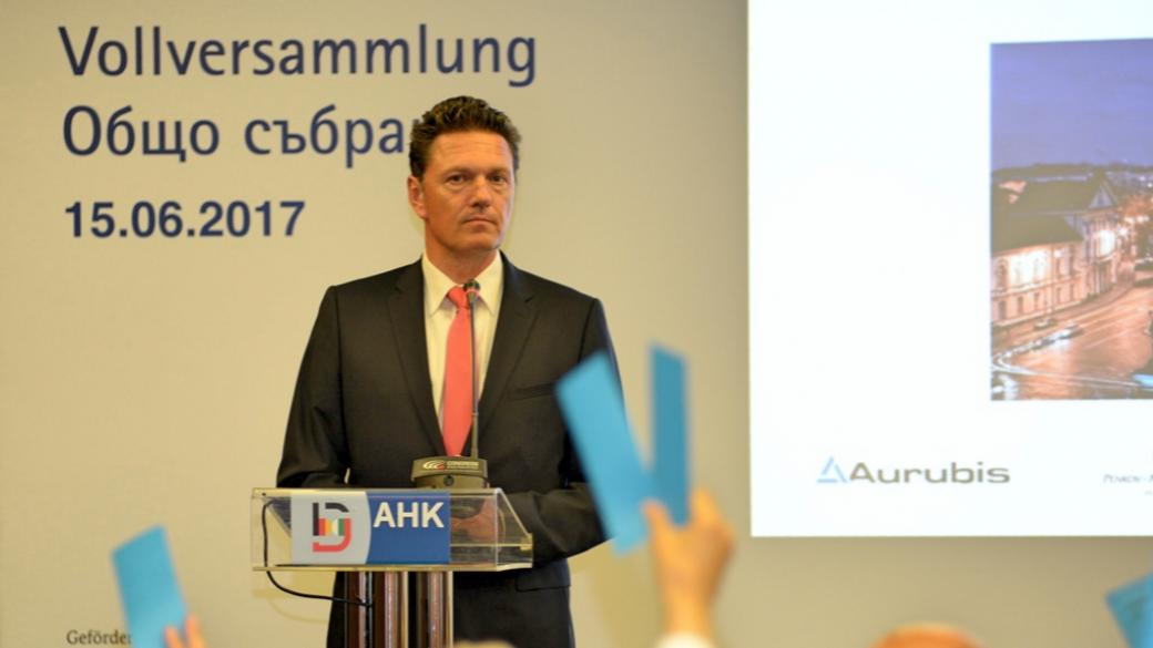 Тим Курт остава председател на германската бизнес камара
