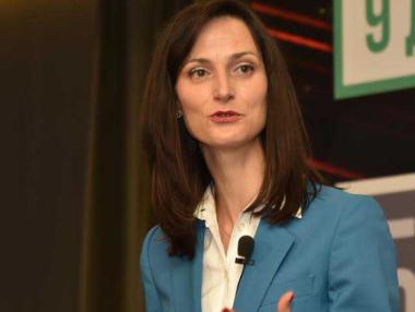 На Мария Габриел й предстои 3-часово изслушване в Европарламента