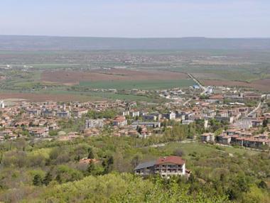 Започна строежът на новия завод край Лясковец