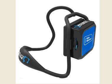 Слушалка превежда директно разговори с чужденци