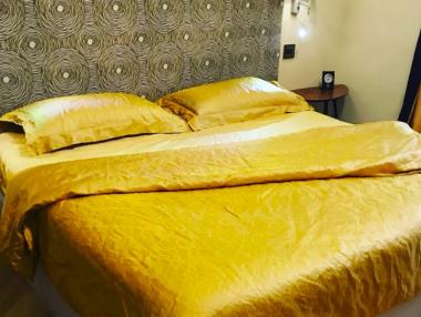 Хотел в Милано предлага легло с 24-каратови златни чаршафи