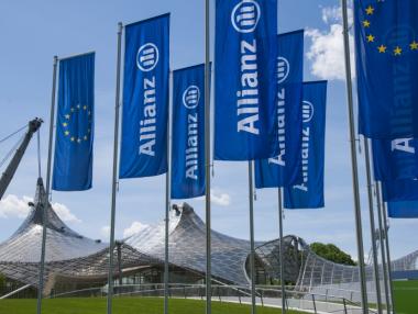 КЗК обвини „Алианц“ в нарушаване на конкуренцията при застраховането