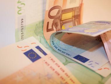 Еврото продължава да поскъпва спрямо долара