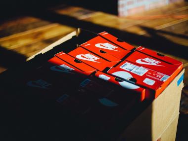 Nike започва да продава директно през Amazon