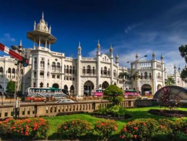 10 от най-впечатляващите жп гари