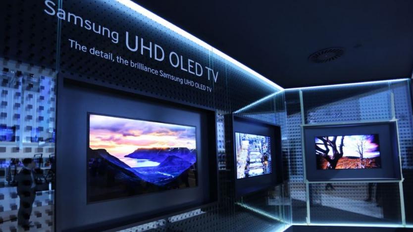 Samsung прави най-голямата в света фабрика за OLED дисплеи