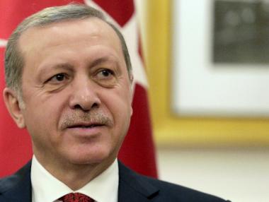 Турция планира да направи свой самолетоносач