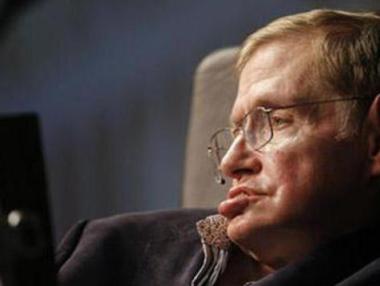 Стивън Хокинг: Действията на Тръмп тласкат Земята към ръба на пропастта