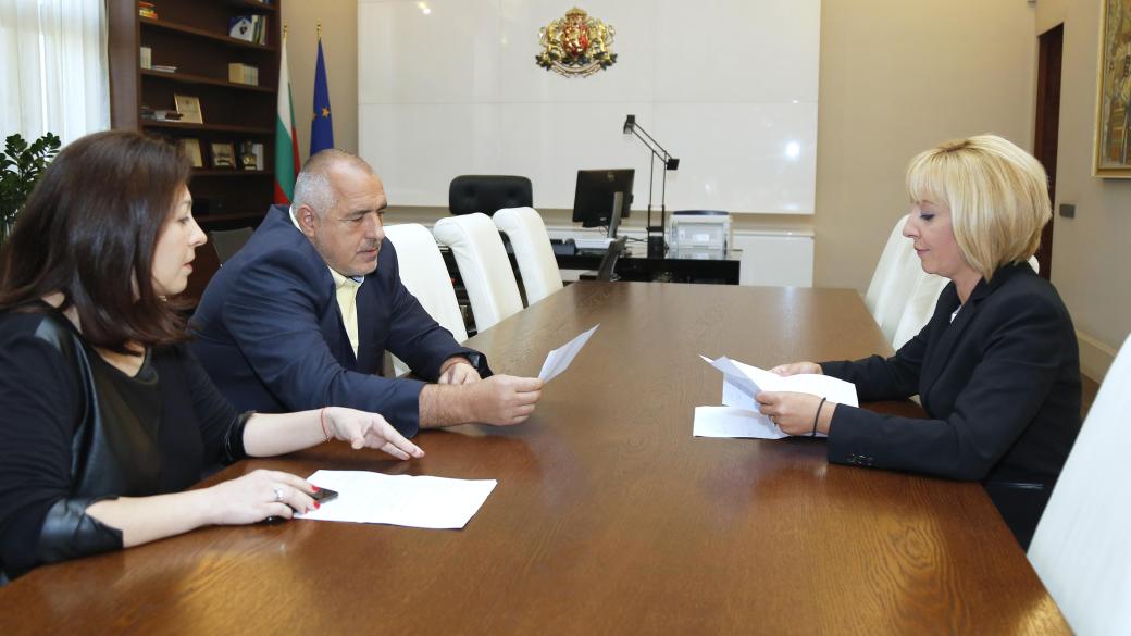 Борисов подкрепи Манолова за ограничаване на правомощията на ЧСИ