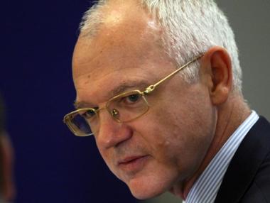 Бизнесът: Минималната заплата поощрява мързеливите и гони квалифицираните