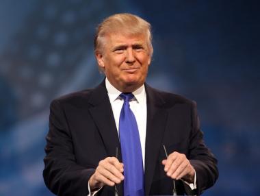 Преди среща с Путин Тръмп допусна руска намеса в американските избори