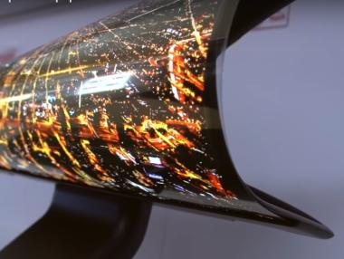 LG пуска първите телевизори-рула през 2020 г.