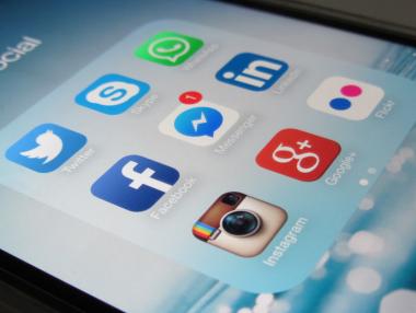 ЕС иска да забрани на работодателите да проверяват кандидатите си в интернет