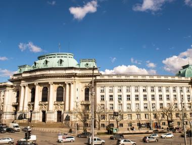 Откриха редица нарушения във финансовия отчет на СУ