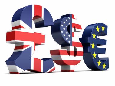 Паундът се обезцени повече от долара