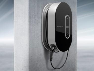 Porsche откри първата ултра бърза зарядна станция за електромобили