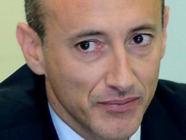 Красимир Вълчев осъди уволняването на учители в края на годината