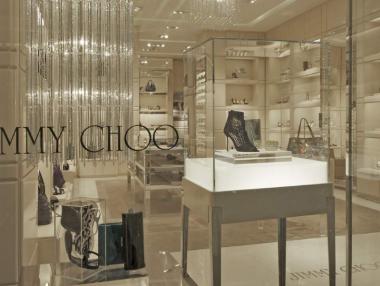Michael Kors купува Jimmy Choo за $1.2 млрд.