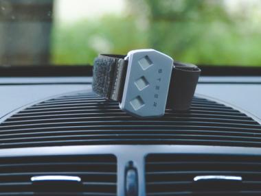 Устройство ни предпазва от заспиване зад волана чрез токови удари