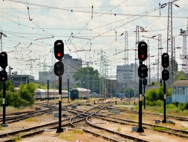 Жп връзката с Македония трябва да бъде готова до 2027 г.