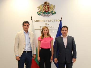България задълбочава сътрудничеството с най-големия туроператор в света