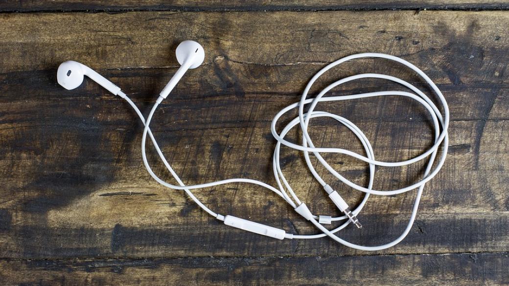 Apple спира продажбите на два модела iPod