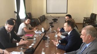 България търси помощ от Сърбия за борбата с нелегалните горива