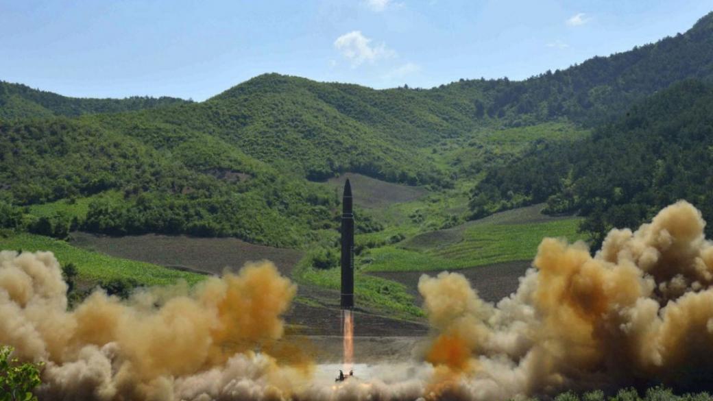 Северна Корея изстреля ракета, която се приземи на 370 км от японския бряг