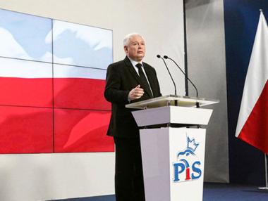 Брюксел даде един месец на Полша да спре „съдебната реформа“