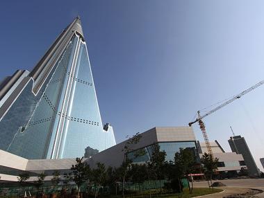 Пхенян открива най-високата необитаема сграда в света