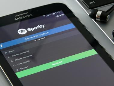 Spotify с двойно повече абонати от Apple Music
