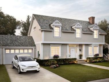 Соларният покрив на Tesla наистина е по-евтин от обикновения