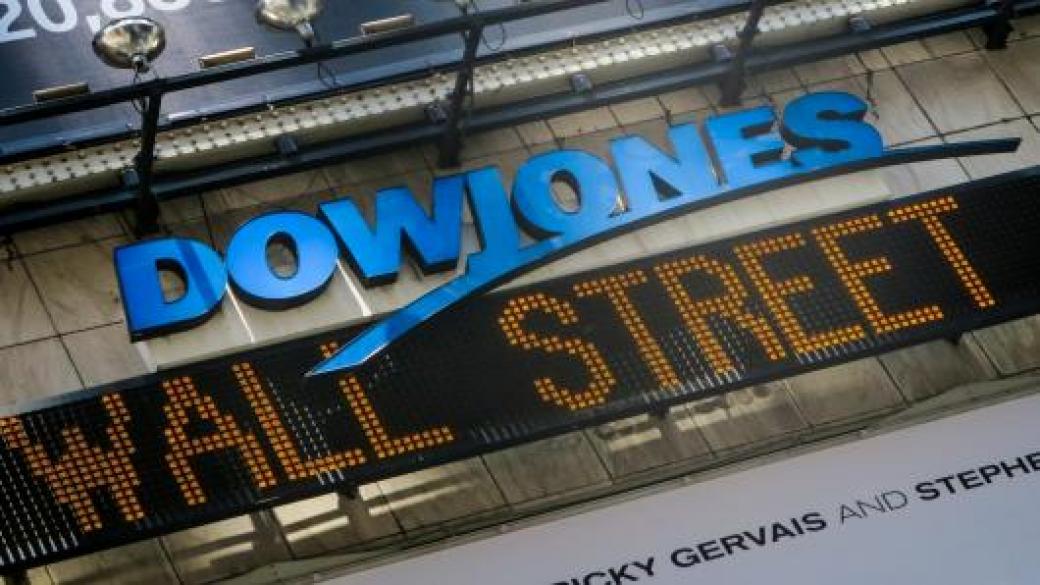 Индексът Dow Jones за първи път премина 22 000 пункта