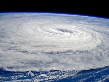 Най-мощният тайфун за 2017 г.