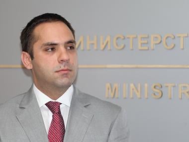 Нови индустриални зони в три града