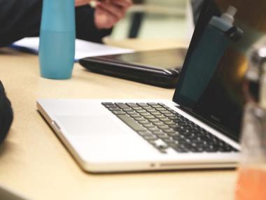 Фирми ще получават ваучери до 100 000 лв., за да излязат на борсата