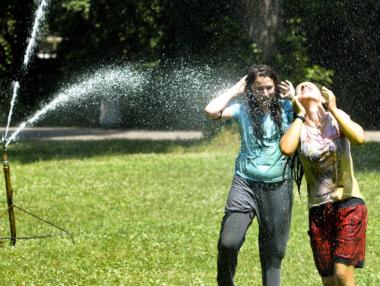 Опасни горещини днес и през следващите дни