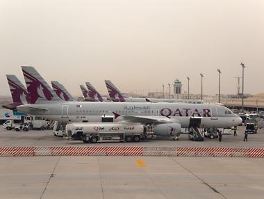 Катар харчи милиарди, за да се измъкне от изолацията си