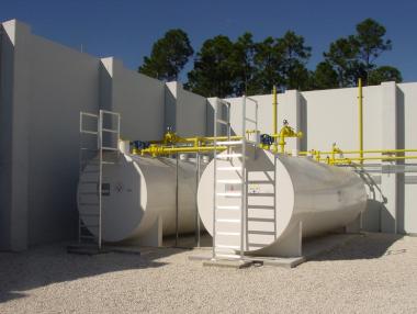 Масови нарушения при ведомствените бензиностанции