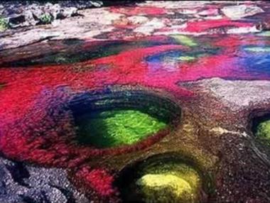 Реката-дъга в Колумбия, заснета от дрон