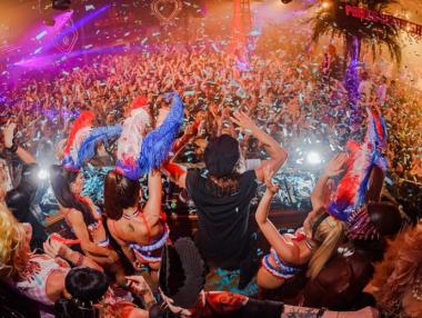 Не, дискотеките в Ибиса и Майорка не затварят в полунощ