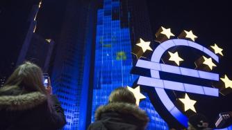 Доклад на ЕЦБ свали еврото до тримесечно дъно