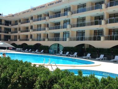 КЗП проверява защо на туристи на Черноморието им е отказано настаняване