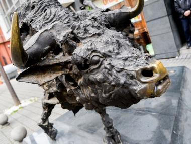 Сделките с ценни книжа ще могат да се приключват три пъти дневно