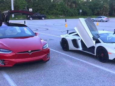 Tesla X изпревари Lamborghini в състезание на четвърт миля