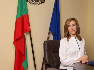 Ангелкова: Министерство на туризма проверява всеки подаден сигнал