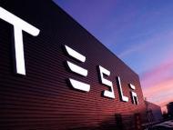 Tesla ще представи своя електрически камион през септември