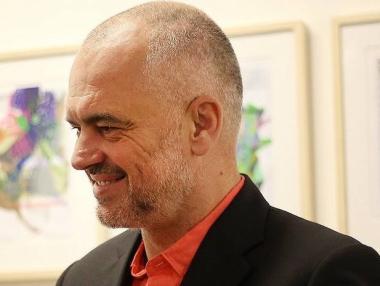 Новият албански кабинет е с девет министерства по-малко