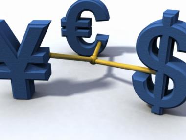 Доларът удари близо 4-месечно дъно спрямо йената